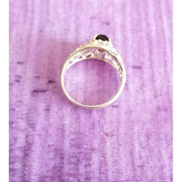 Sterling Silver Garnet Ring Cabochon Style Pretty Shank Size 8.25 LH583 - Picture 7 of 7